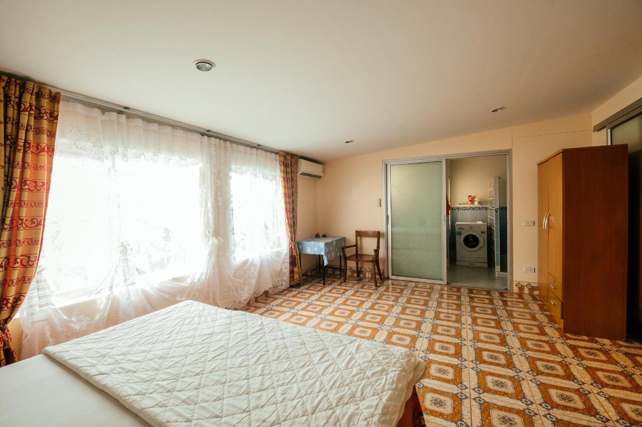 Nina Apartment